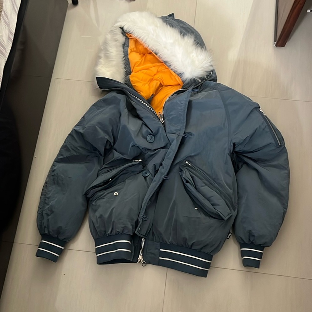 BLUE PALACE JACKET / SMALL / PUFFER